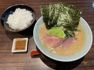 家系ラーメン 山下醤造 - 