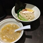 Tori Ramen Toku - 鶏白湯つけ麺(塩)(中盛)。