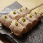 鳥ばか一代 - 笹身。生わさびと一緒にどうぞ。