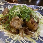和牛ホルモン炒め(タレor塩)