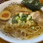 らー麺みうら - 料理写真:醤油ラーメン大盛り 750円