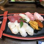 味どころ あかま - 料理写真:舟盛になった握り寿司