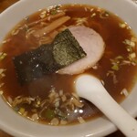 岳陽 - ラーメン&半チャーハンのラーメン