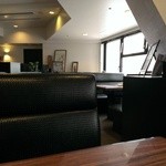 一頭買焼肉 玄 - 広いテーブル席