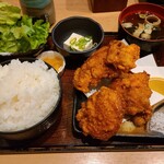 市ヶ谷 巴 - 鶏のカラアゲ定食