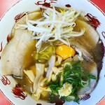 中華そば いもお - 中華そば肉入り大＋玉子＋ニンニク