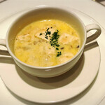 モナミ ピエロ - アサリのクラムチャウダー