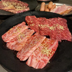 Tabenomihoudai Yakiniku Dainingu Chikaraya - 