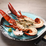``Grilled lobster ~with three kinds of sauce~'' with its aromatic aroma