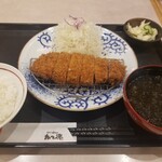Katsutoku - ロースかつ定食小（税込1,463円）