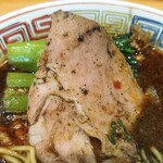 らーめん もんつきかかか - 担担麵（黒）レアチャーシューも入ってます