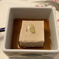 梅の花 銀座並木通店 - 嶺岡豆腐と思ったのだけど胡麻豆腐かも。もっちり甘くておいしい！