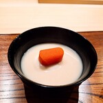明寂 - ⚫金時人参と胡麻の葛餅白味噌椀