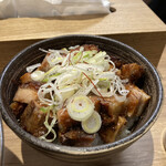 自家製麺 つきよみ - チャーシュー丼