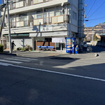 庵悟 - お店外観。外待ちが居ないだけ有難い。かのラーメン官僚「かずあっきぃ氏」も庵悟の近所に住んでいるので、定点観測店として度々来店している。