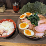 神田ラーメン わいず - 