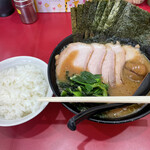 ラーメン 杉田家 千葉祐光店 - 