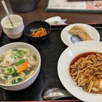 福来麺菜館 - 