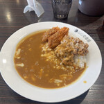 CoCo壱番屋 - 納豆カレー200g各種トッピング。平気で1キロのカレーを食ってたのは遠い昔…