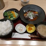 くずし割烹 白金魚 - さば味噌煮定食