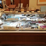 パティスリー モンプリュ 本店 - 