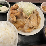 さくら食堂 - 『ロース生姜焼き定食』＋『鶏のから揚げ』￥1,020＋￥210