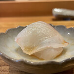 天ぷら たけうち - 朝締めの鯛