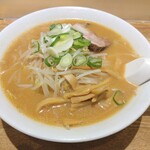 Asahikawaramembangaichi - 味噌ラーメン・もやしトッピング・脂少なめ