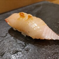 まんてん鮨 日比谷オクロジ店 - さわら。