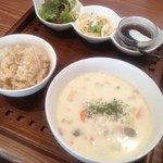 スープ喫茶 bibi - くりーみークラムチャウダー