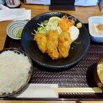 Osakanaya Yoshino - 広島産 牡蠣フライ定食 980円 ♪