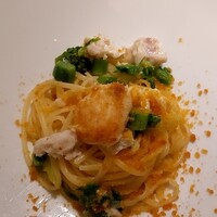 ポンテ ベッキオ - このパスタ、もう一度食べたい… トラフグ、白子、菜の花のリングイネ