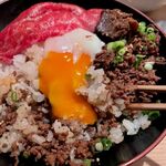 渋谷 焼肉 富士門 - 極和牛丼（ライス大盛り無料）　999円