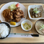 Nouka Shokudou Mamma - 唐揚げ定食(1200円)+豚汁 小 変更(100円) 1300円