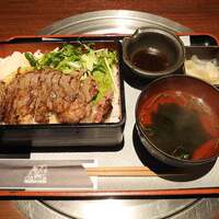 肉匠 牛虎 西中島店 - 