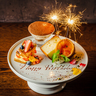 お誕生日・記念日に★メッセージ入りドルチェでお祝い♪