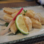 友寿司 - 貝柱塩焼き