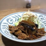 白金食堂 Estate - ◆豚肉と茄子の味噌炒め・・豚肉と茄子にしっかり味噌が絡まり、いいお味。