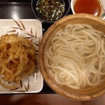 丸亀製麺 - 釜揚げ並(半額140円)+かき揚げ(160円)