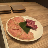 焼肉うしごろ 新宿三丁目店 - 