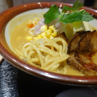 魚菜由良 鼎 - 