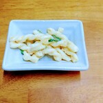 ハンバーグレストラン まつもと - 小鉢のマカロニサラダ