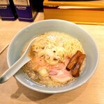 まるえ中華そば - 朝ラーメン600円