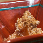 日本料理FUJI - 焙煎した藤枝産胡麻と柿の白和え