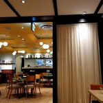 CUCINA ROMANA Papi - 店内光景。