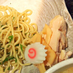 会津ラーメン 和 - 鶏モモ肉がまた旨い