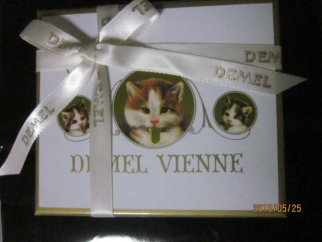 かわいい猫ラベル 薫り高いチョコレートの名門 By 真由パンダ デメル 大丸神戸店 Demel 旧居留地 大丸前 ケーキ 食べログ かわいい猫ラベル 薫り高いチョコレートの名門 By 真由パンダ デメル 大丸神戸店 Demel 旧居留地 大丸前 ケーキ 食べログ
