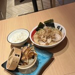 餃子拉麺酒場 暖暮 - 