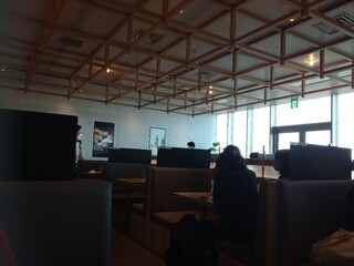 Aburi TORA 熟成鮨と炙り鮨 - カフェみたい 