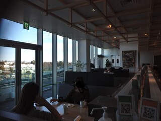 Aburi TORA 熟成鮨と炙り鮨 - こんな席